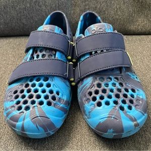EUC Plae MIMO water shoes size 1